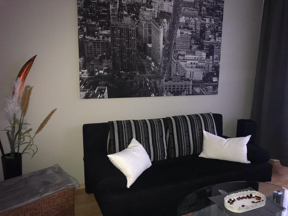 Ferienwohnung Am Schlossparkcenter Σβερίν Εξωτερικό φωτογραφία